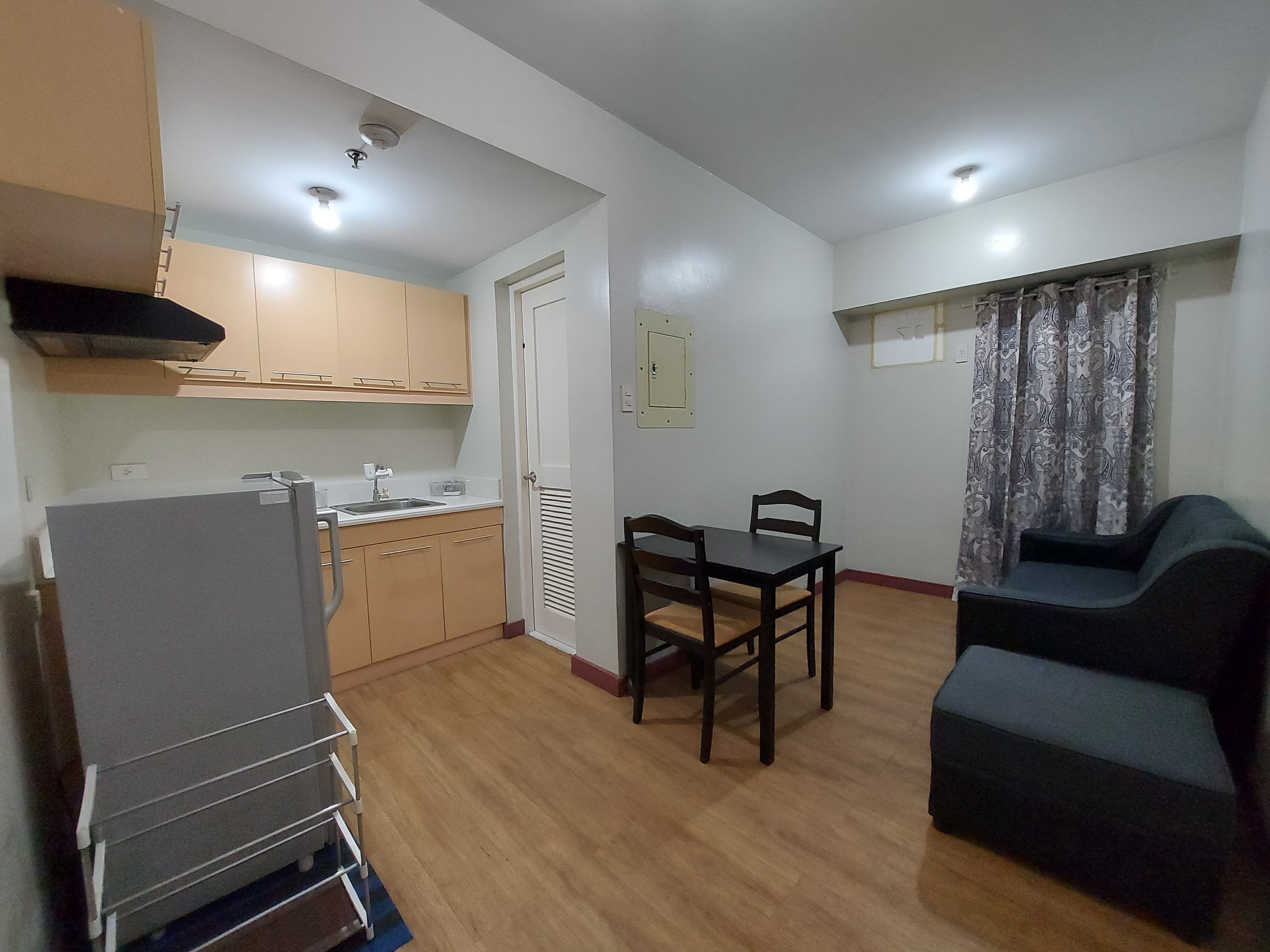 29 SQM 1 BEDROOM CONDO FOR SALE AT FLAIR TOWERS SOUTH PINES STREET HIGHWAY HILLS MANDALUYONG CITY — photo 1 of 3