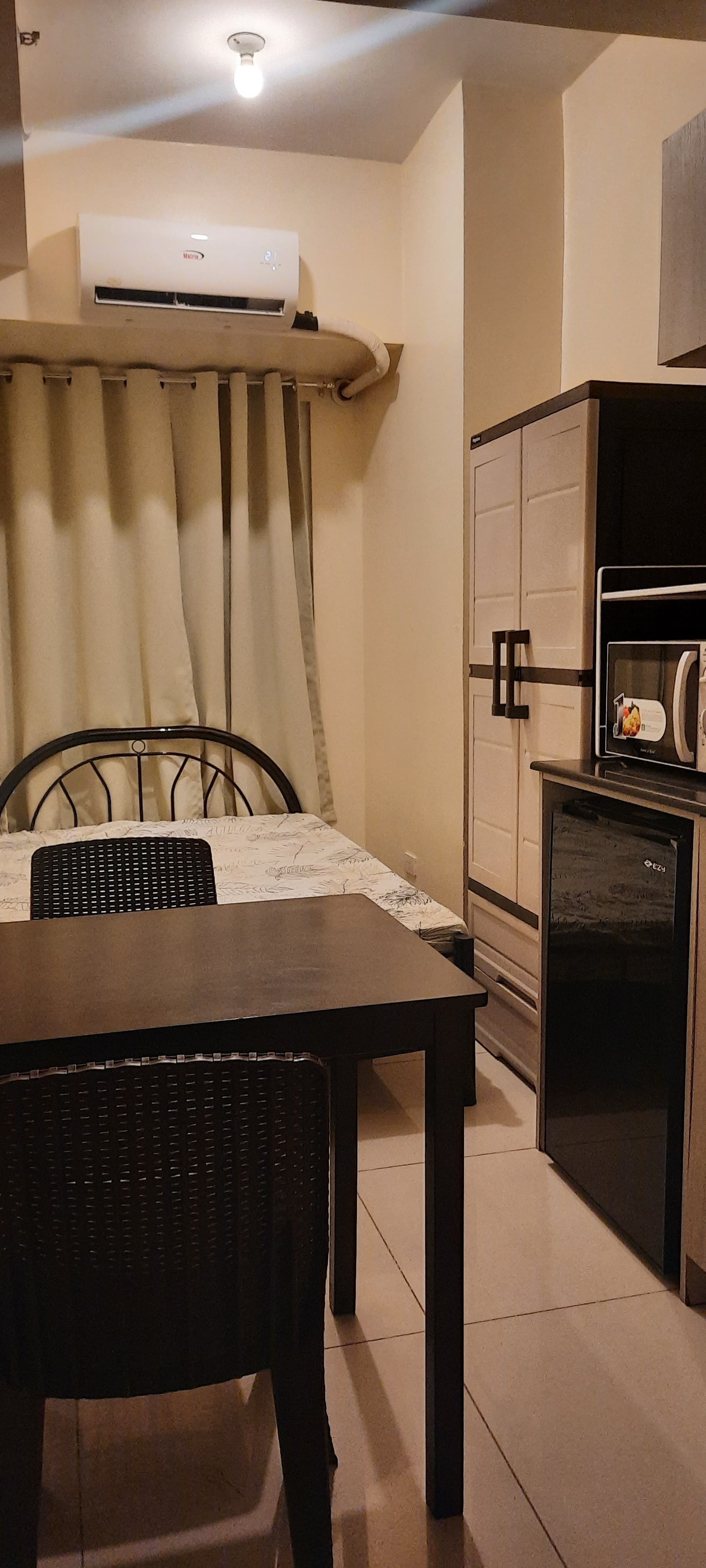 16.65 SQM SEMI-FURNISHED STUDIO UNIT FOR SALE AT GREEN RESIDENCES NEAR DE LA SALLE UNIVERSITY TAFT AVE MALATE MANILA — photo 1 of 3